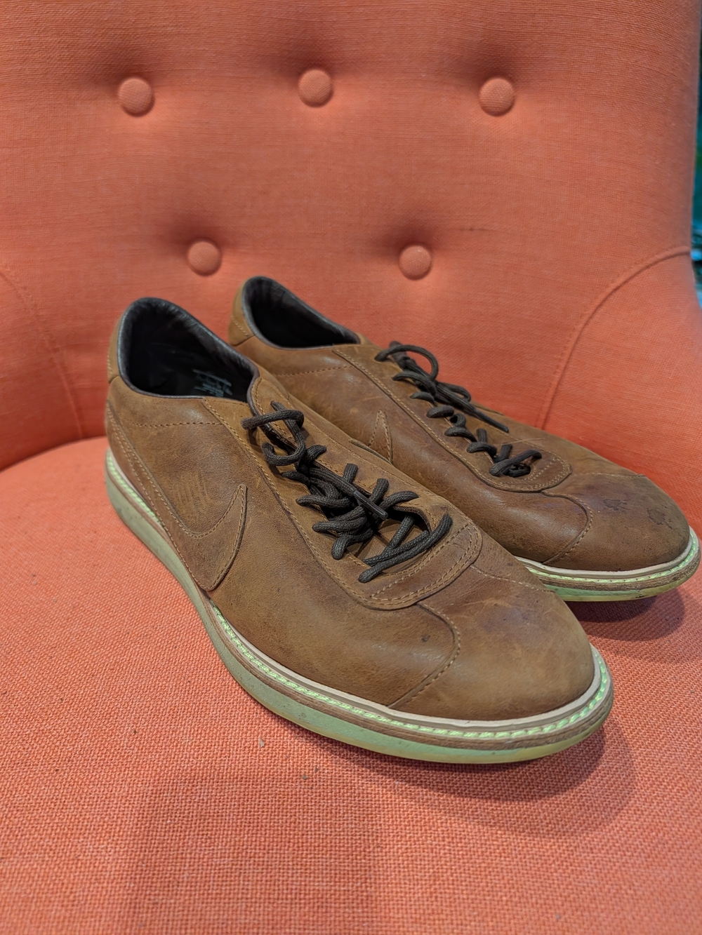 Nike 1972 Dress Shoes Sz 9.5